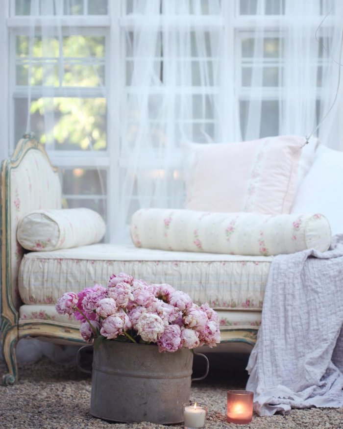 The she-shed is perfect for a relaxing evening. (Photo courtesy of Courtney Allison/The French Country Cottage)
